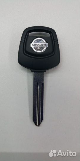 Автоключи с местом под чип Nissan