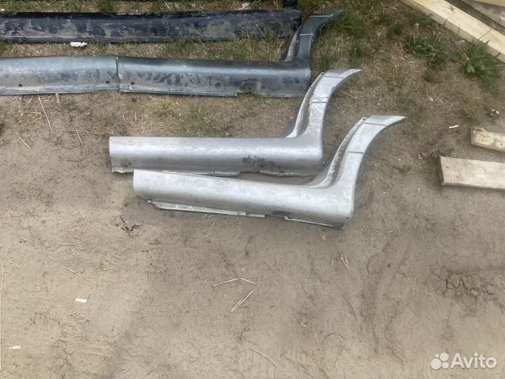 Накладки на пороги ваз 2112-2114