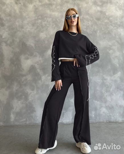 Спортивный костюм черный