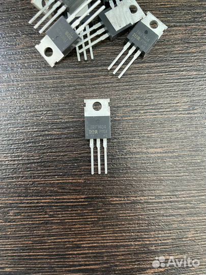 N-канальный полевой транзистор mosfet IRF1404