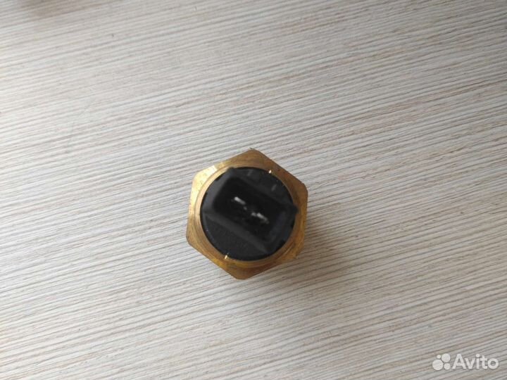 Термовыключатель с уплот. кольцом. Датчик вент