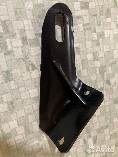 Кронштейн буксировочный Toyota RAV4 XA 50,оригинал