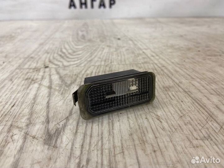 Подсветка гос номера задняя Ford Kuga DR txda 2011