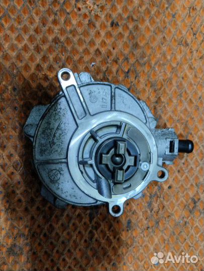 Вакуумный насос передний Audi A6 C7 C7 chva 2014