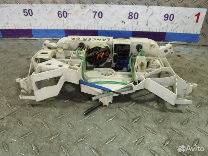 Блок управления отопителем Mitsubishi Lancer CK