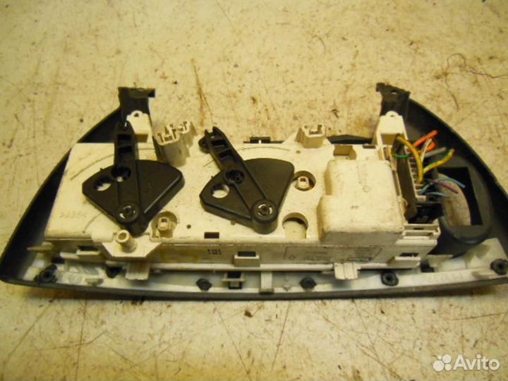 Блок управления климатической установкой Renault S