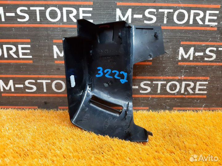 Накладка ремня безопасности задняя правая Bmw X3