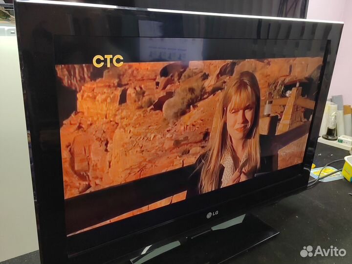 ЖК Телевизор LG 32