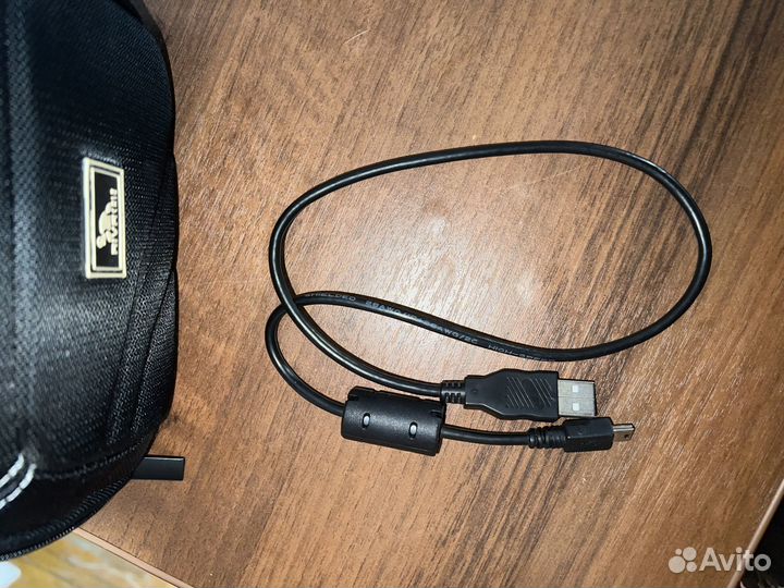 Видеокамера Panasonic HC-V5000