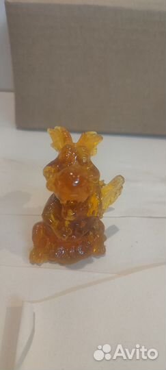 Дракончик из янтаря