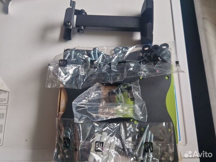 Кронштейн для телевизора новый