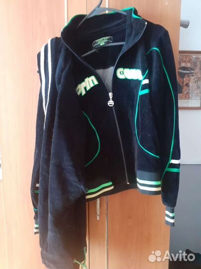 Костюм велюровый мягкий черный новый