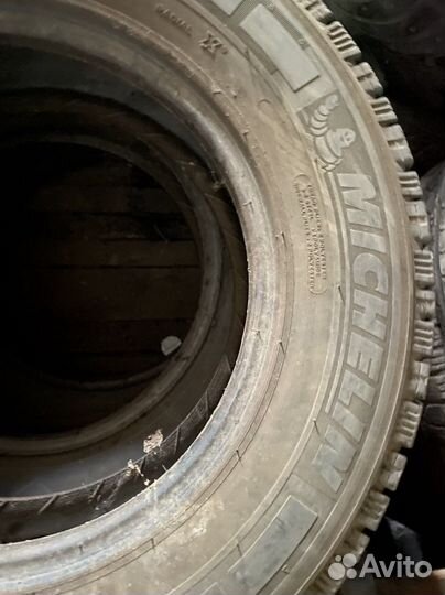 Michelin Premier A/S 215/70 R15C