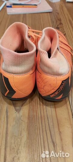 Продам детские бутсы