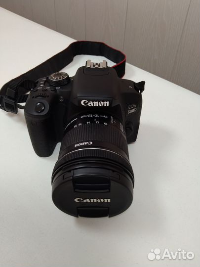 Canon EOS 800D Объектив Canon 10-18mm, пробег 3142