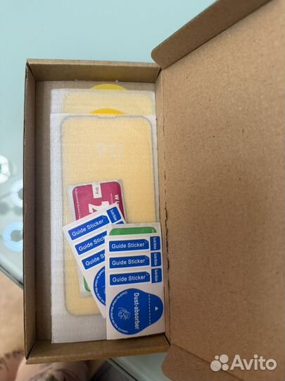 Защитное стекло iPhone 13