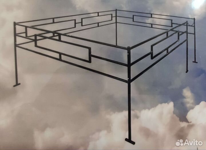 Оградки на кладбище