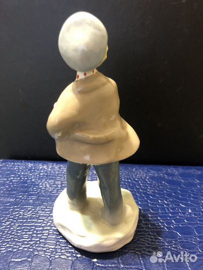 Фарфоровые статуэтки лфз