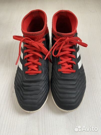 Бутсы adidas Predator р.36