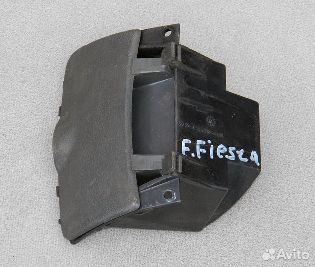 Пепельница Ford Fiesta 4