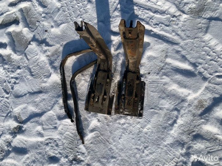 Кронштейн топливного бака Hyundai County АВТОБУС