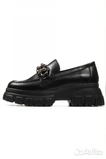 Лоферы женские