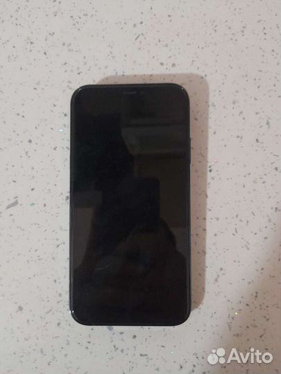 Телефон iPhone хр в корпусе 13 про