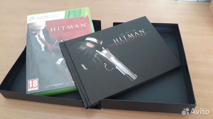 Игра Hitman Absolution для Xbox 360 и сам Хитмэн