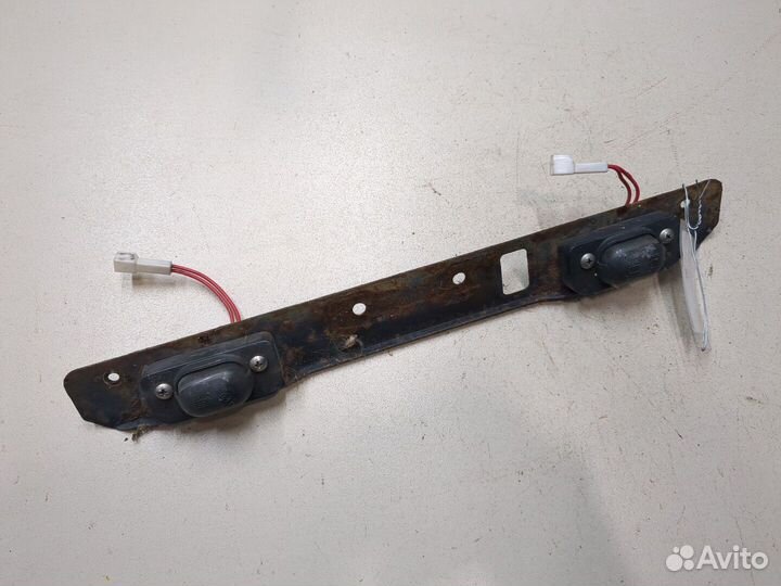 Подсветка номера Subaru Legacy (B11), 1997