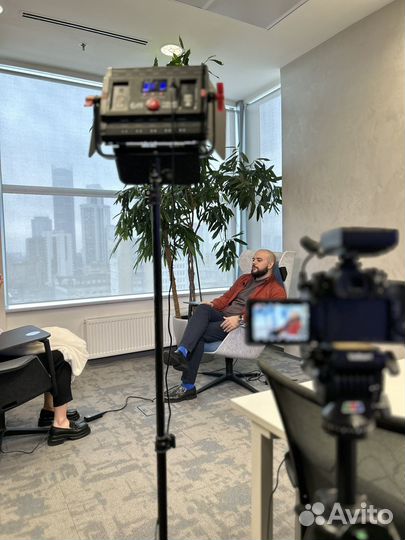 Видеооператор Режиссёр монтажа Моушен Дизайн