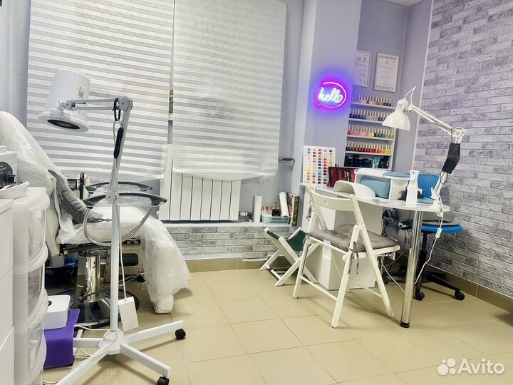 Маникюр и педикюр в Перово