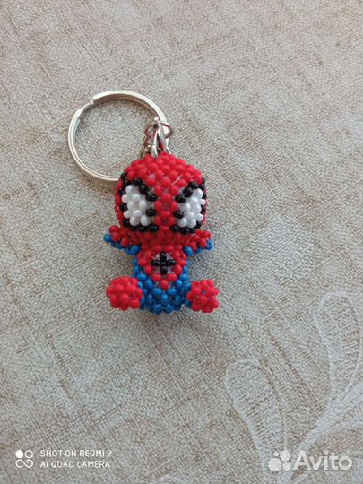 Брелок из бисера
