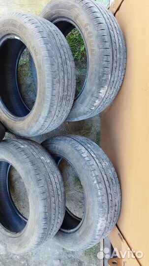 Goodyear EfficientGrip SUV 4x4 215/60 R17 98H