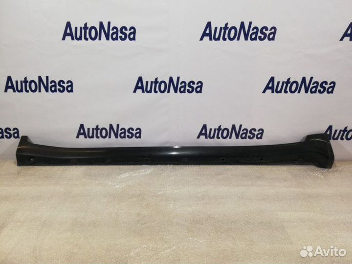 Накладка на порог Toyota Land Cruiser 200 2008