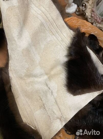 Кусочки шкур норки