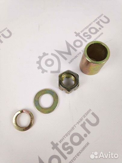 Ось переднего колеса с гайкой и втулкой трицикл LF