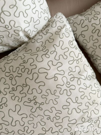 Подушки Икеа 30см белые