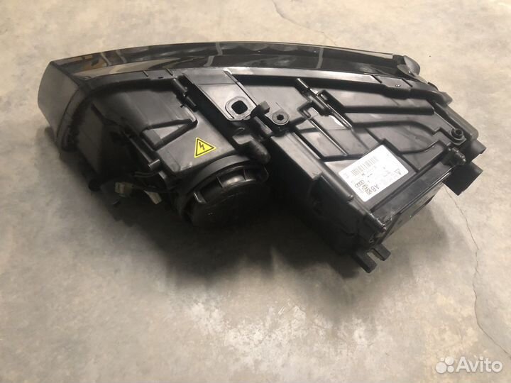 Фара Audi A8 D4 правая дорестайлинг