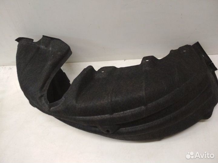 Подкрылок задний правый Toyota Avensis T270 2009