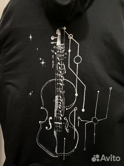 Чёрный худи XXL с ручной росписью