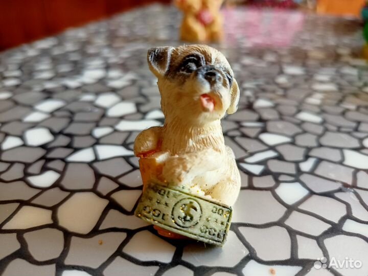 Статуэтки сувениры