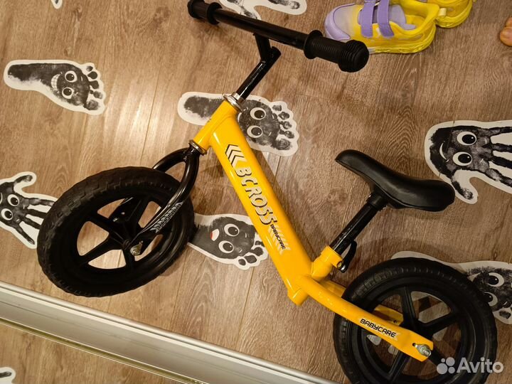 Беговел 12 дюймов