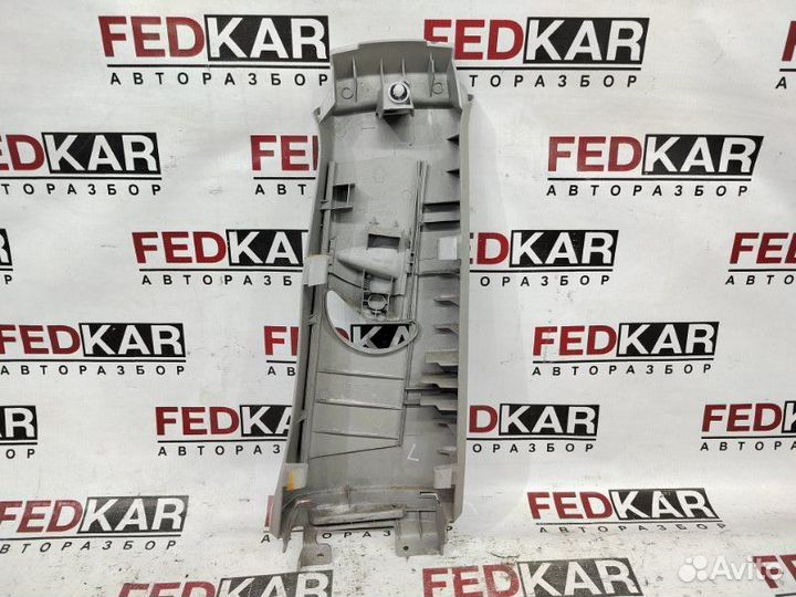 Накладка средней стойки левая Toyota Corolla E150