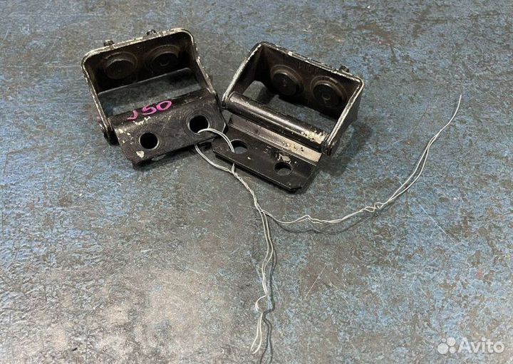 Петли багажника Infiniti Ex J50