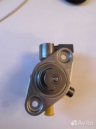 Тнвд новый ориг A2740700501 Мерседес 2.0 бензин