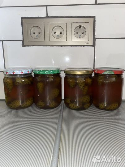 Шишки сосновые