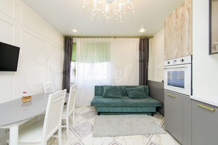 3-к. квартира, 70 м², 1/9 эт.