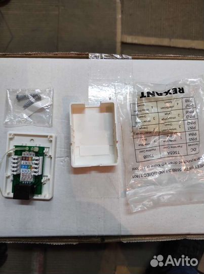 Розетка накладная RJ-45