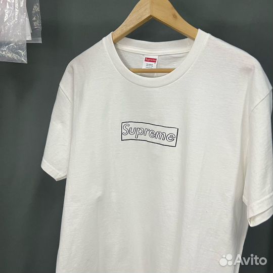 Футболка Supreme Kaws Box Logo Tee