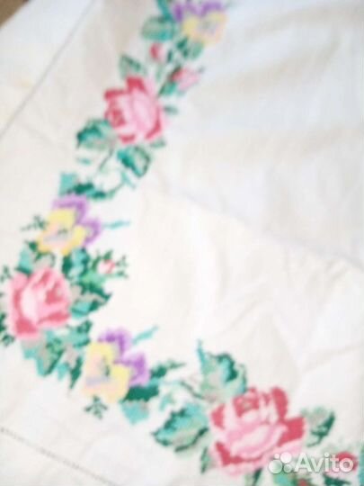 Вышитый крестом накамодник